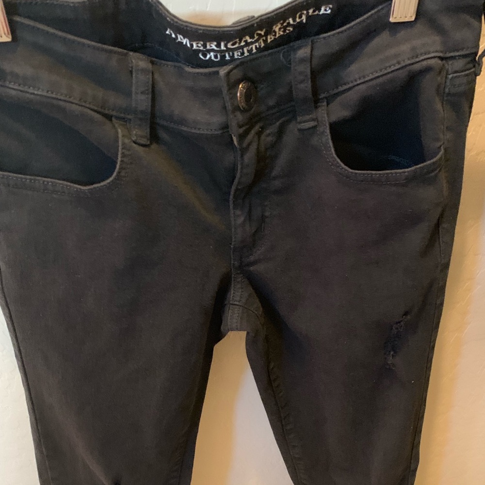 AE blacks skinny jeans